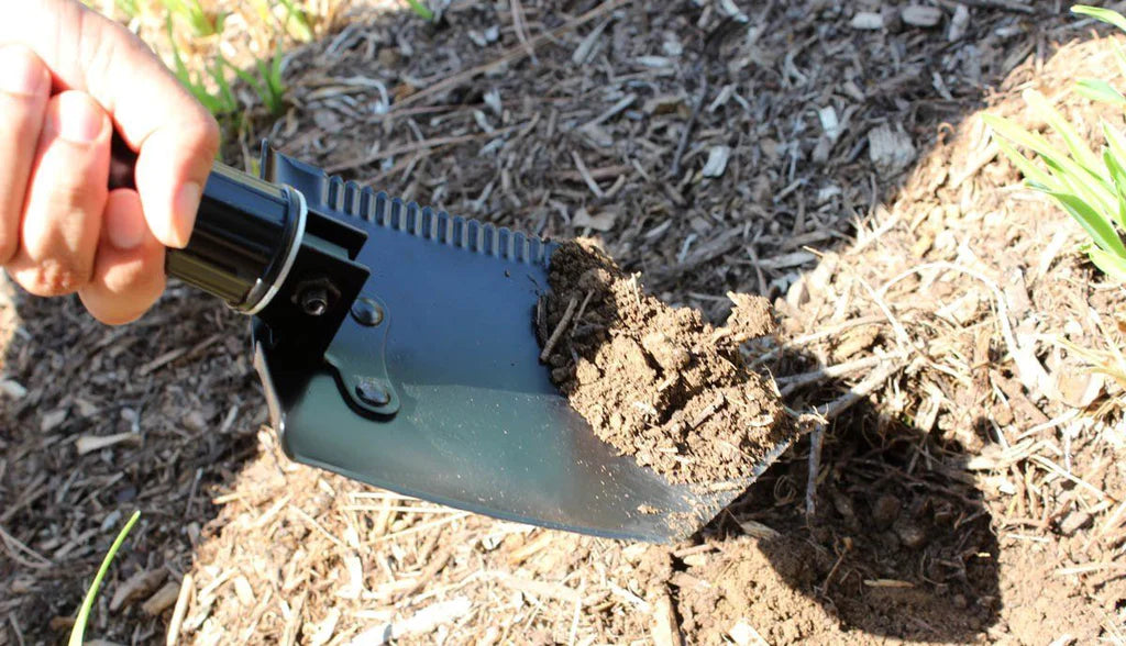 Tri-Fold Serrated Shovel with Carrying Case